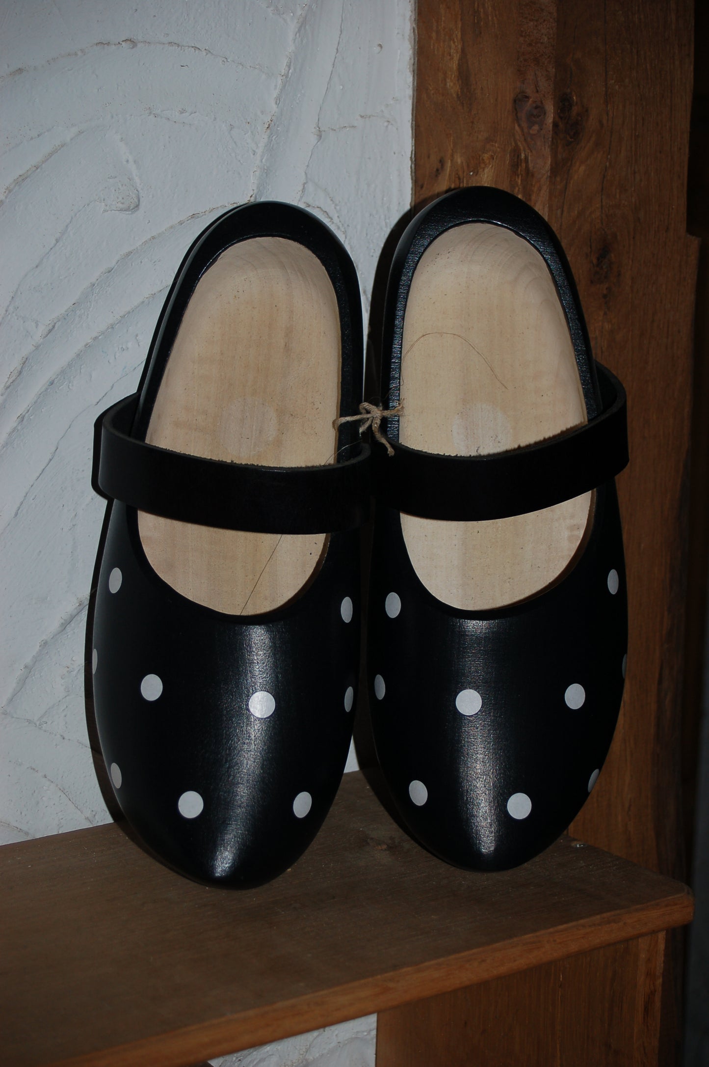 Holzschuhe “Noita”